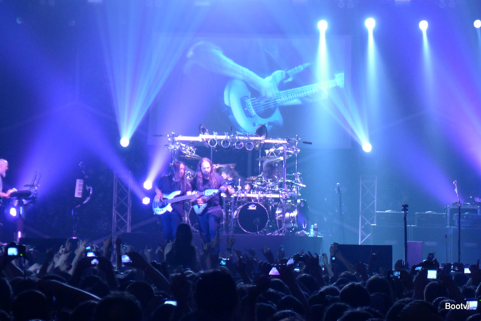 דרים ת'יאטר בתל אביב 19-07-11 צילם אלון בוטביניק