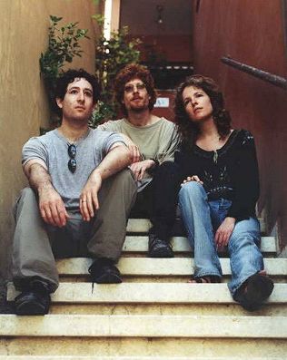 חברי להקת אשקלון קווילט. מימין: שרון רינת, שחר הנדל, אורי הנדל