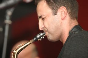 רולי אליעזרוב