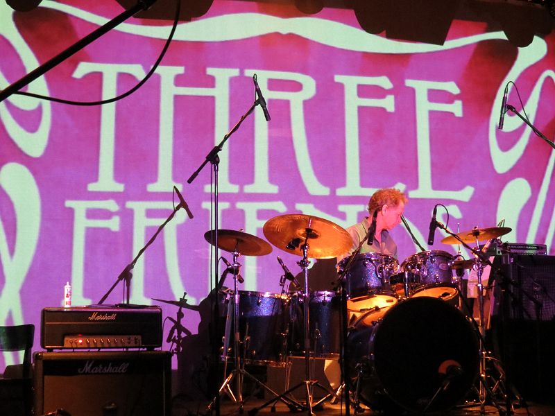 להקת ת'רי פרנדז בישראל - Three Friends in Tel Aviv, Israel; 02-Nov-2012