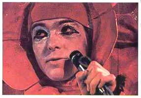 Peter Gabriel's flower custome (1973) Supper's Ready - A Flower?!